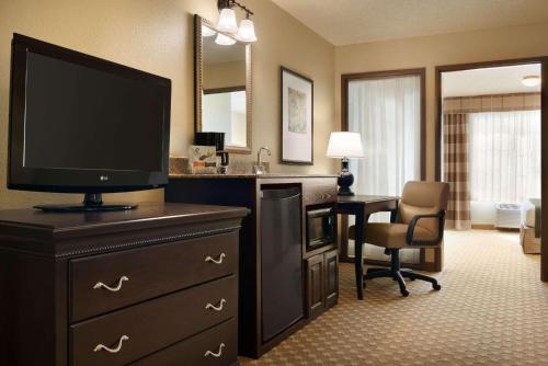 Country Inn & Suites by Radisson, Chanhassen, MN in Chanhassen, USA
