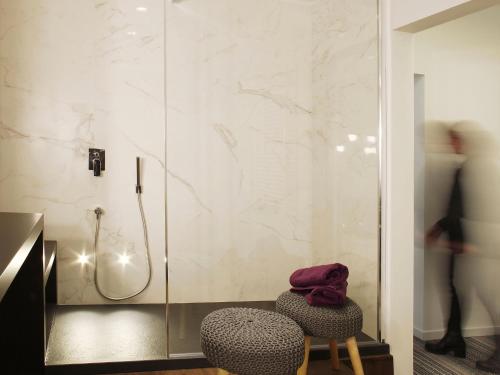 Superior Apartment image 3