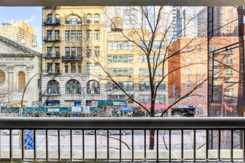 Chelsea 2br w balcony elevator nr train NYC-693 in New York, USA
