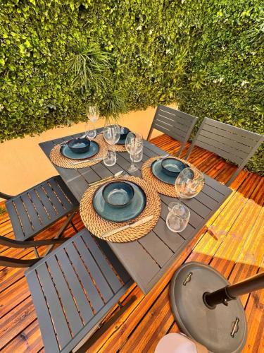 Luxury Central Condo with Private Terrace in Nice, Ницца (фото 3)