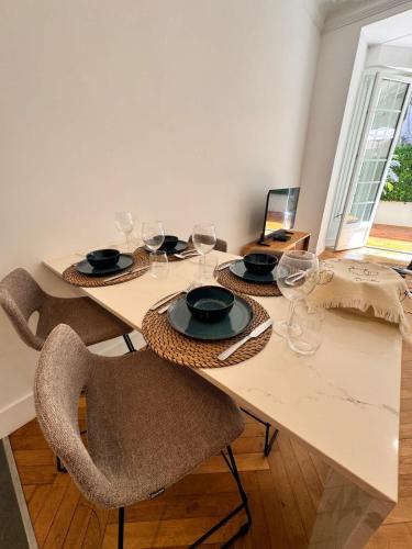 Luxury Central Condo with Private Terrace in Nice, Ницца (фото 6)