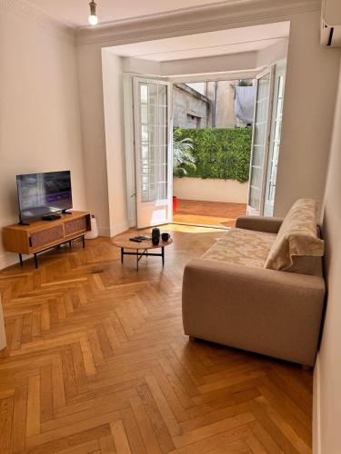 Luxury Central Condo with Private Terrace in Nice, Ницца (фото 7)