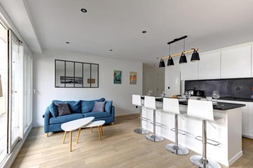 Suite Dolce Vita - Superbe Appartement — other in 53 Rue Gambetta, Suresnes, 92150, France