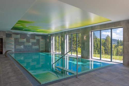 Spa, Miodowa Klinika - Centrum Długowieczności (Miodowa Klinika - Centrum Dlugowiecznosci) in Labowa