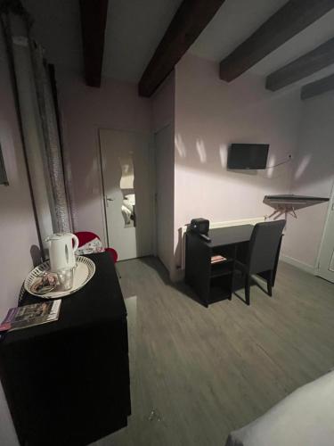 Terre de brenne in Azay Le Ferron