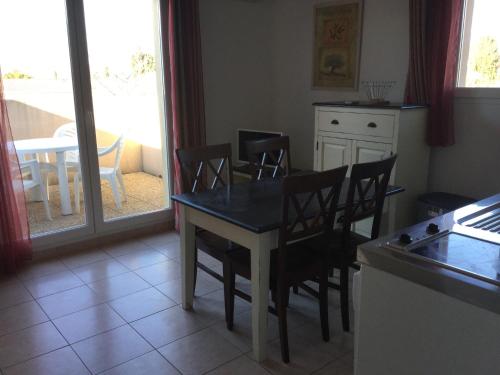 Gîte Climatisé 2 à 4 personnes dans Résidence Vacances avec Piscine Chauffée à Mouriès au coeur du Parc Naturel Régional des Alpilles LS1-294 OUCEAN - image 8