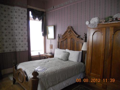 LandMark Inn at the Historic Bank of Oberlin in Oberlin (KS)