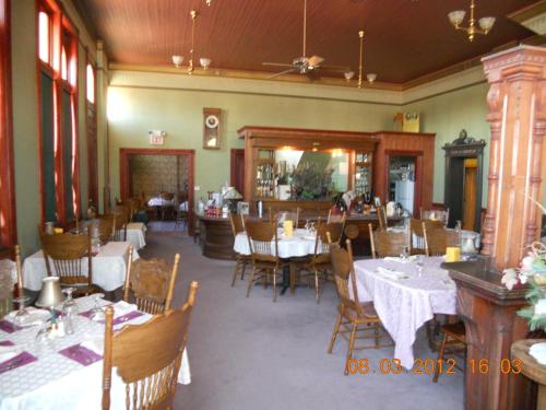 Restorāns, LandMark Inn at the Historic Bank of Oberlin in Oberlin (KS)