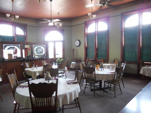 Restorāns, LandMark Inn at the Historic Bank of Oberlin in Oberlin (KS)
