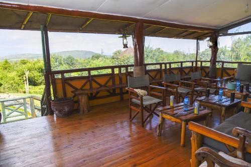 ห้องอาหาร, Sangare Gardens in เนย์รี