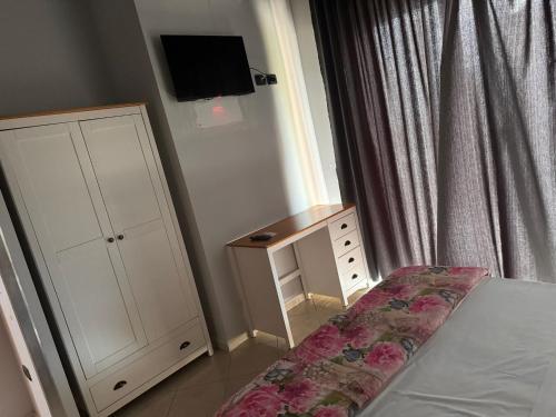 1 double bed