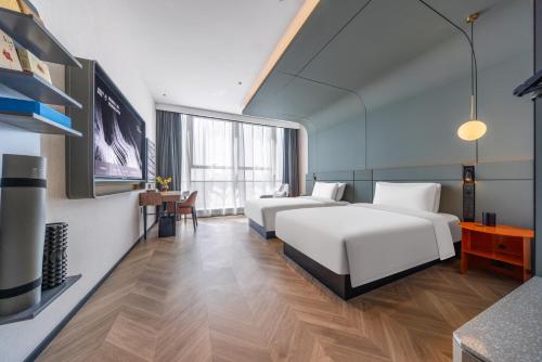 重庆渝北中央公园亚朵S酒店