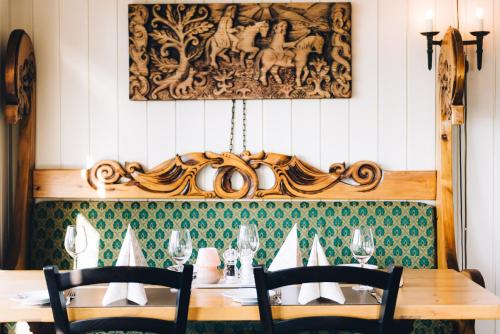 Restaurace, Vagslidtun Hotel in Edland