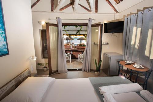 Lava Beach Suites 4