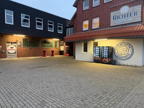 Gästehaus Bützfleth, Rad-Hotel, Arbeit & Privat, Bed & Breakfast, Elb Rad Wanderweg, Bäckerei & Gastro im Haus in Stade, Deutschland