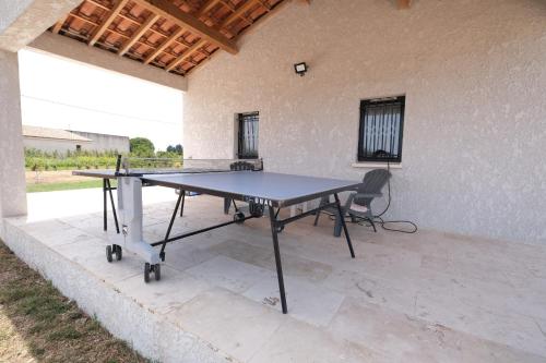 charming family house with private pool, near the center of arles, quiet, in the camargue natural park – 8 people charming family house with private pool, near the center of arles, quiet, in the camargue natural park – 8 people