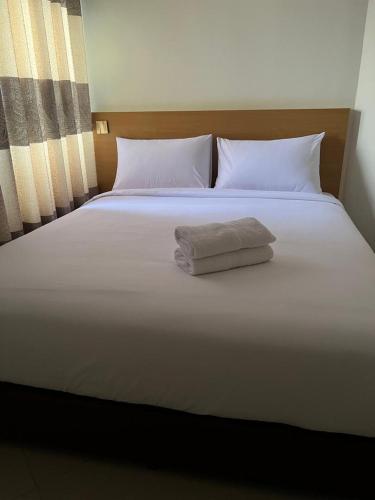 Deluxe Double Room image 5