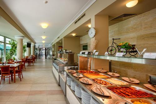 Jeravi Beach Hotel - All Inclusive