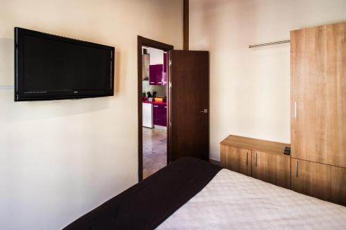 Apartamentos Reyes Católicos - image 6