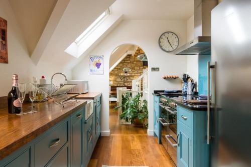 The Chairman's Retreat in The Cotswolds - Space To Relax in the Countryside in Painswick