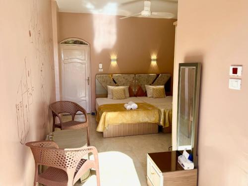 Egyptian Sunrise Hotel - West Bank Assuan – khách sạn tại Abu AR Rish Qebli