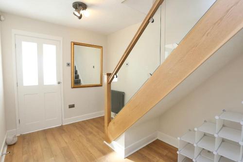 Fabulous beachfront 3 bed house with parking in Jubilee