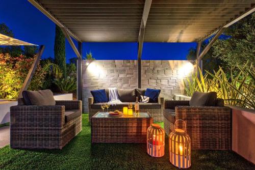 Villa Ampelaki - Premium Villa with heated pool