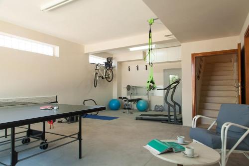 Villa Ampelaki - Premium Villa with heated pool