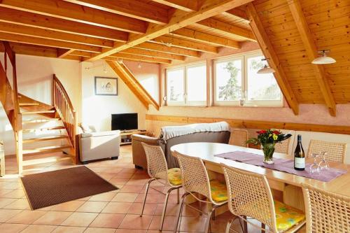 Ferienwohnung Lisa 95qm, angenehm ruhig in 哈斯洛赫