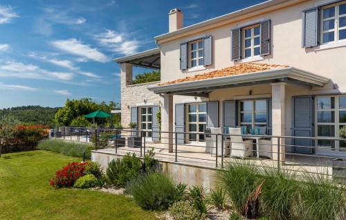 Villa Casa Katharina – khách sạn tại Livade
