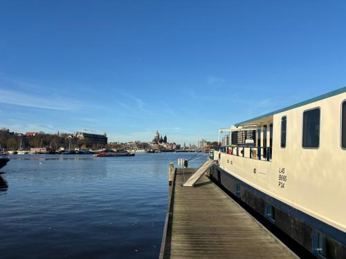 Hotelboat Iris, Amsterdam (photo 9)