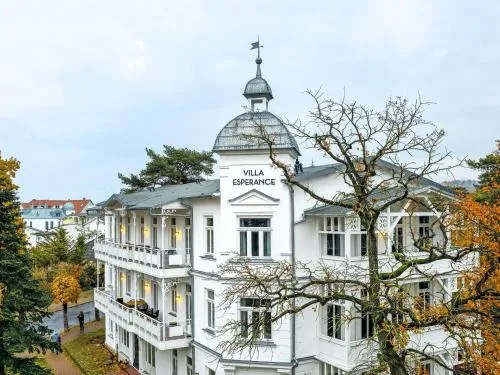 Villa Esperance - Suite Ciel Bleu mit Balkon und Dampfbad Whg 6 in Binz, Deutschland