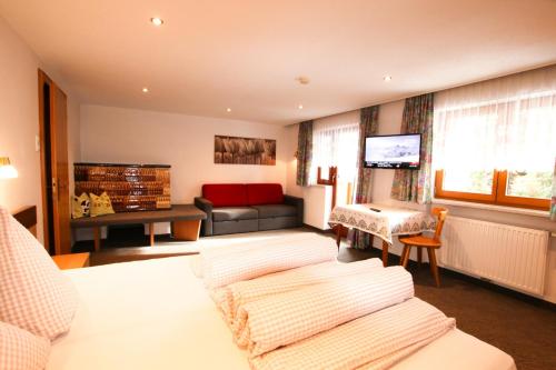 Ferienwohnung im Zentrum von Kappl Paznauntal PAZN100 by FeWo-PLAN in Kappl