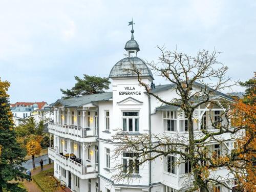 Villa Esperance - Suite Chaleur mit Balkon Whg 4 in Binz, Deutschland