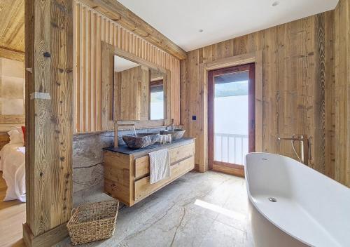Bathroom, Chalet Bell Tower in Villarencel