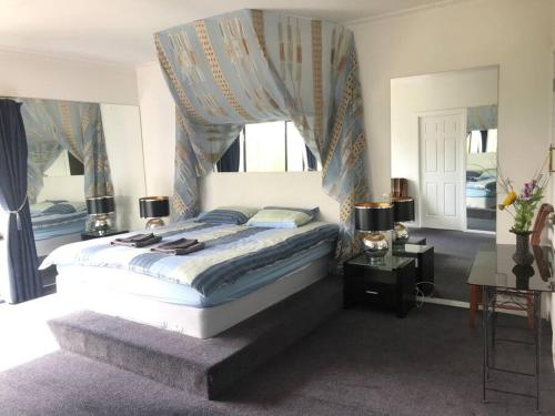 Spacious 6-BR & 3 baths House in Prime Location, Sandy Bay (fotografie 7)