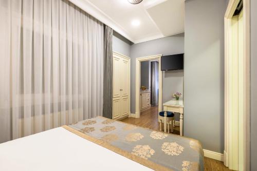 Raymond Hotel Old City Room Type - Superior Double or Twin Room