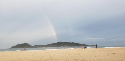 Caminho da Praia Floripa near Assados Vargas