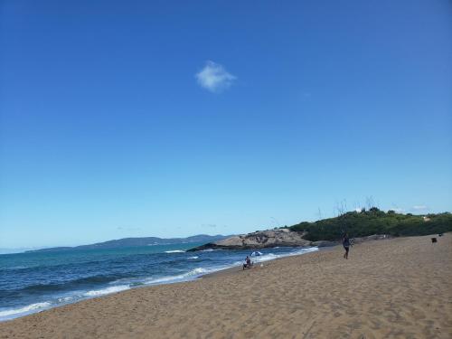 Caminho da Praia Floripa near Assados Vargas