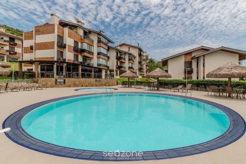 Apto a 300m da encantadora Praia Brava CCU203