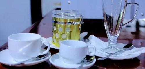 Restaurace, QUEEN ELIZABETH CULTURE CENTRE kasese in Kasese