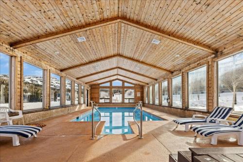 Charming Condo near Navajo Lift, Brian Head