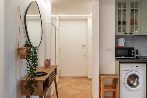 Lungotevere central and bright apartment, Rom (Foto 8)