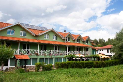. Hotel 1876