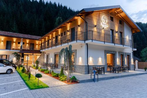 . Hotel INA