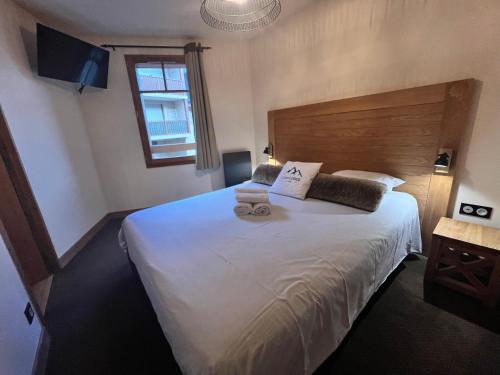 1 double bed, 1 sofa bed