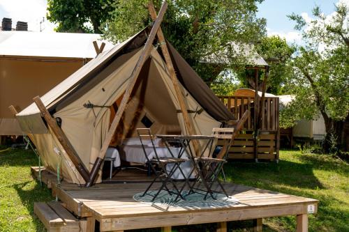 Sivinos Camping Boutique - image 12