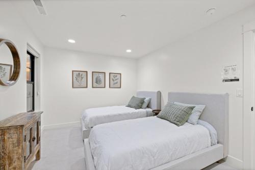 Zion River front Farmhouse