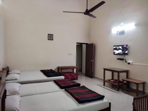 Family Room with Bathroom image 2
