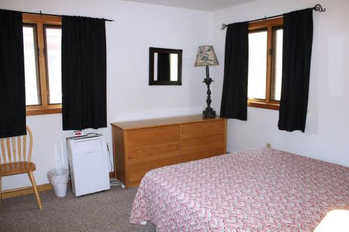 White Mountain Stay - Exit 30 - image 9